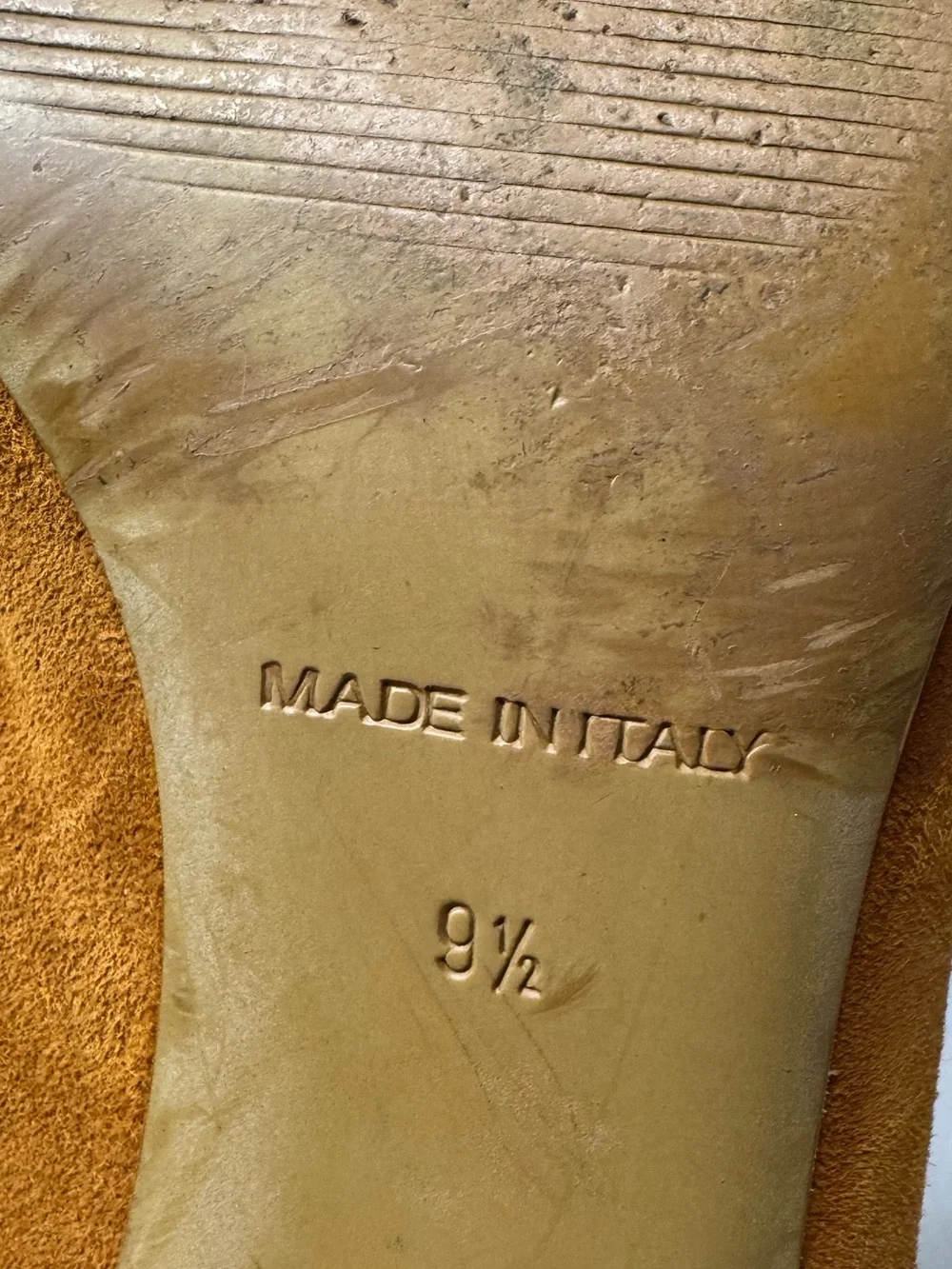 Everlane The Day Heel Size 9.5 Suede Leather Minimalist Preppy Academia Italy